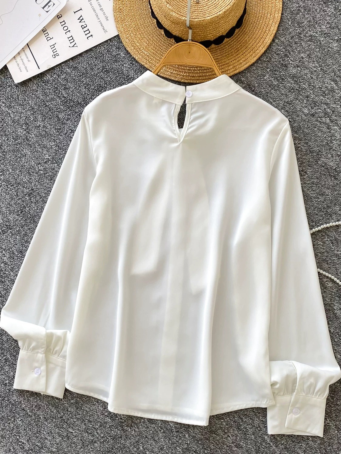 Getting into it blouse BE435 images